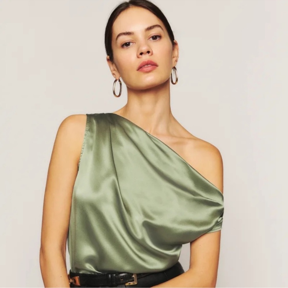 NWOT Reformation Annika Silk Top sz 8